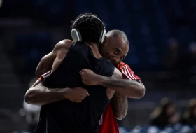 UŽIVO - Ovacije za Majka!